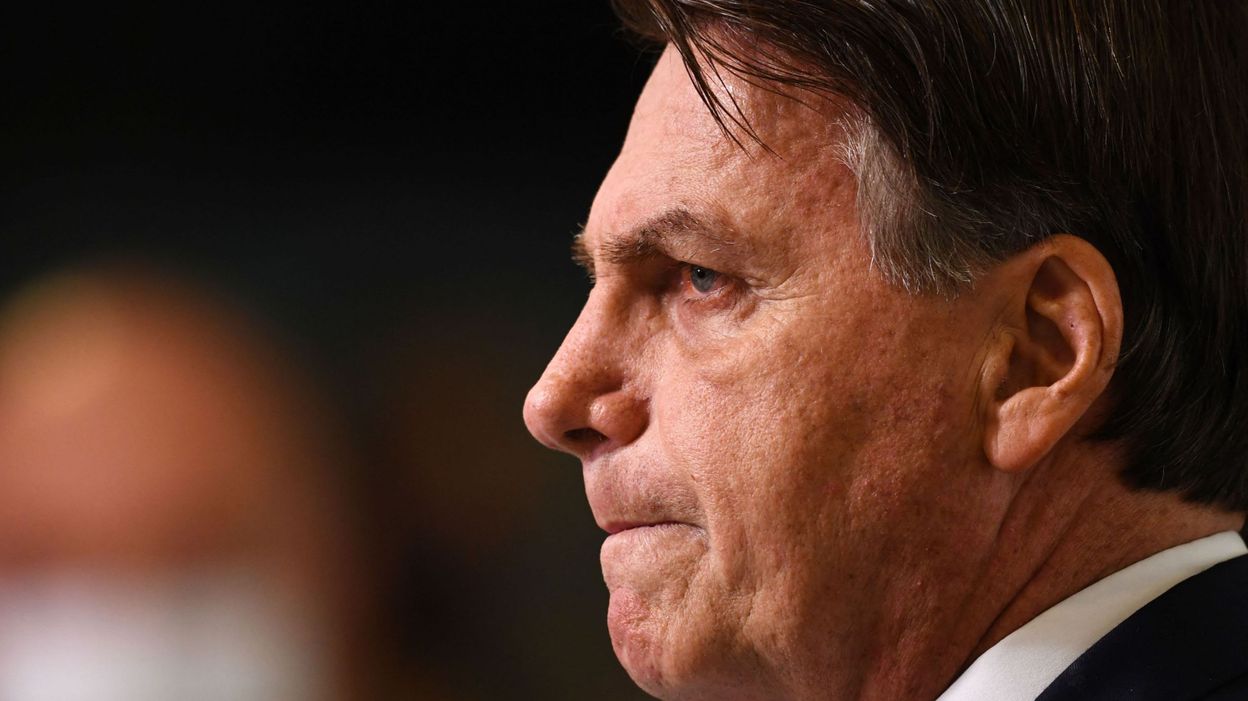 El exministro de salud de Bolsonaro le aseguró las ?consecuencias extremadamente peligrosas? de su negación del Covid-19