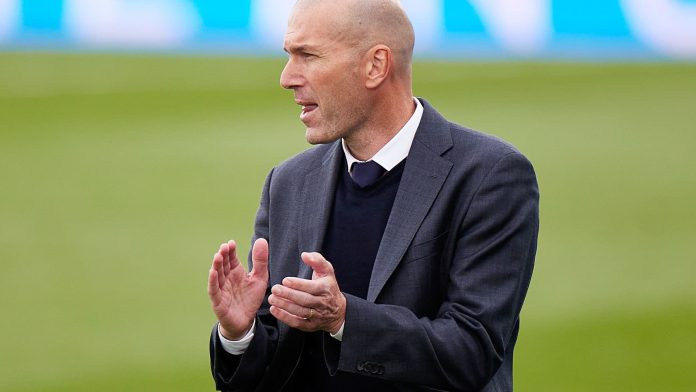   ¿Zidane en el Paris Saint-Germain?  “No me parece imposible”, dijo Farid Hermel.

