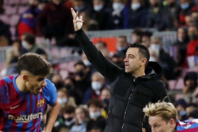 Ante el Betis en La Liga, Xavi anotó su primera derrota como técnico del Barcelona

