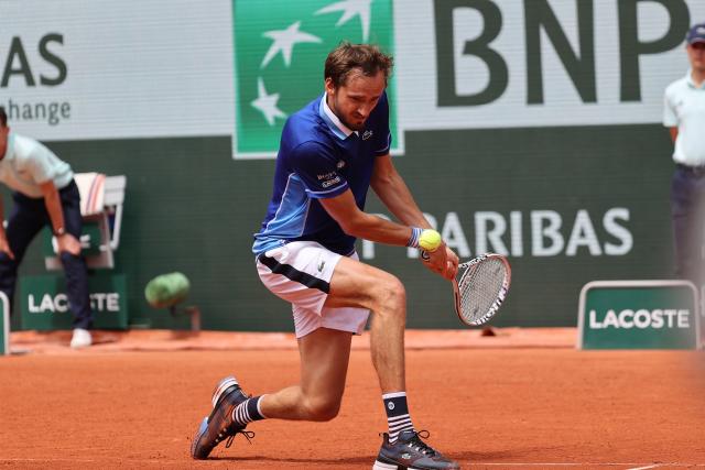 Daniil Medvedev se clasificó para la tercera ronda de Roland Garros

